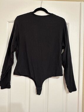 Skims black bodysuit, size 4x